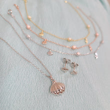 Load image into Gallery viewer, Seashell Earrings