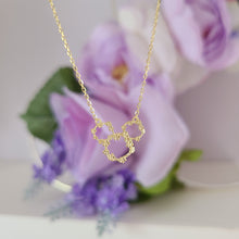 Load image into Gallery viewer, Flower Wreath Necklace