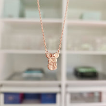 Load image into Gallery viewer, Mouse Snowman Necklace