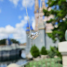 Load image into Gallery viewer, True Love's Kiss Necklace