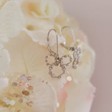 Load image into Gallery viewer, Flower Wreath Drop Earrings