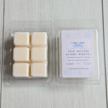 Load image into Gallery viewer, Snow Frosted Wreath Wax Melt
